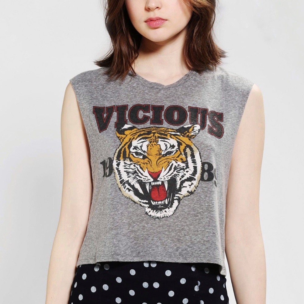 Urban Outfitters Lion Graphic Muscle Tee XS